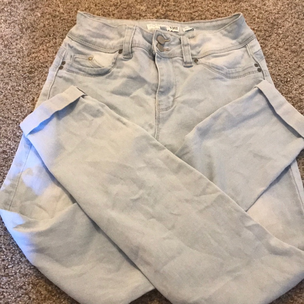 Boyfriend/Mom Jeans